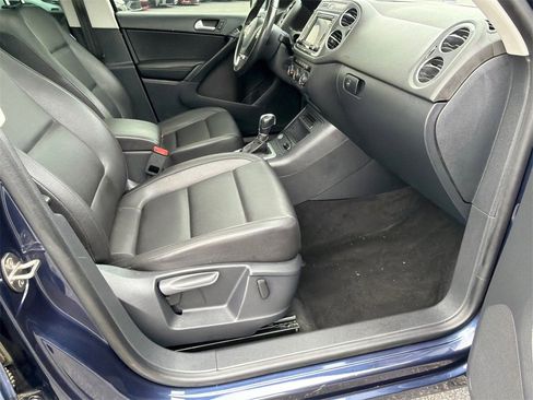 Used 2016 Volkswagen Tiguan SE image 13
