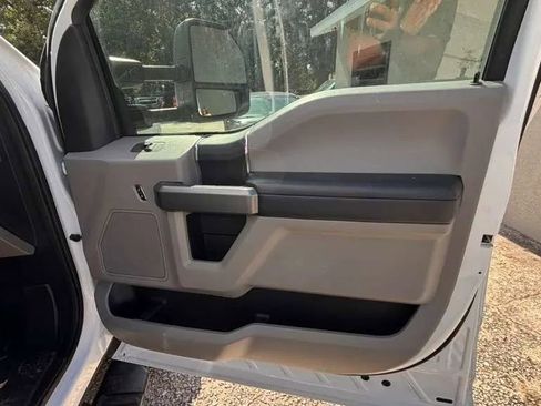 Used 2017 Ford F350 XLT w/ FX4 Off-Road Package AWD/4WD image 19
