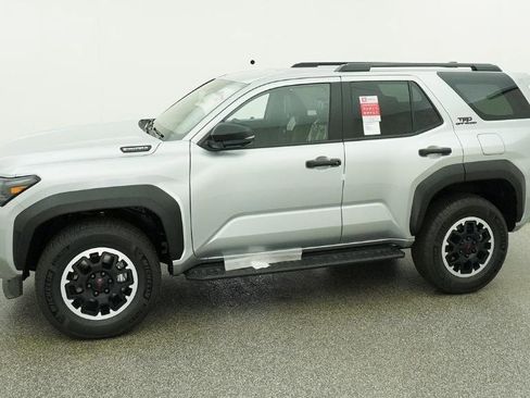 New 2026 Toyota 4Runner TRD Off-Road Premium AWD/4WD image 4