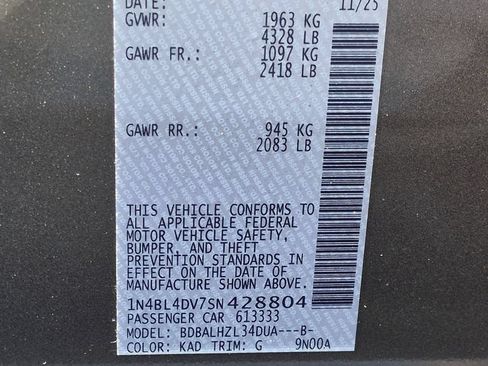 Used 2025 Nissan Altima 2.5 SV FWD image 32