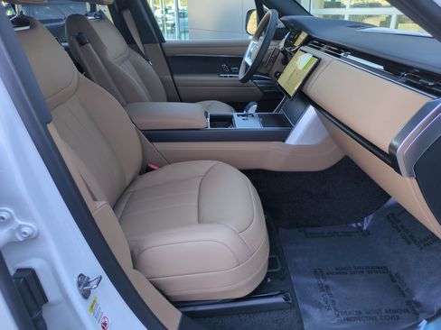 New 2026 Land Rover Range Rover SE AWD/4WD image 28