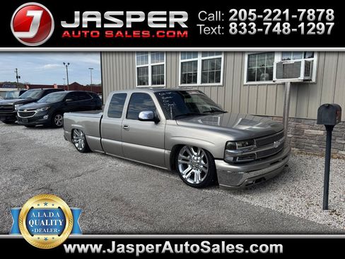 Used 2000 Chevrolet Silverado 1500 LS RWD image 1