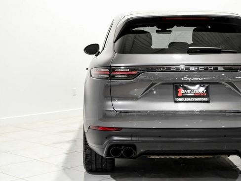 Used 2019 Porsche Cayenne image 42