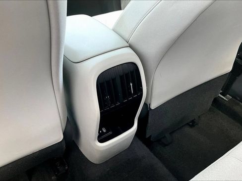 Used 2024 Hyundai Kona SEL AWD/4WD image 11