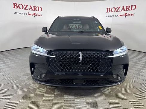 Certified 2025 Lincoln Aviator Reserve w/ Luxury Package image 2