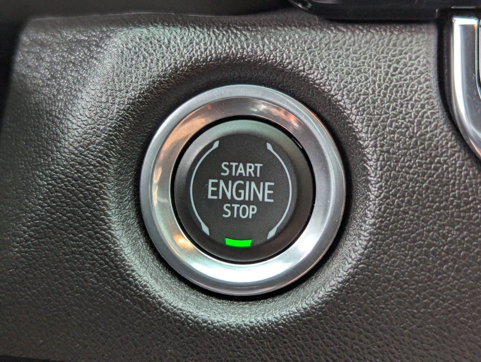 Used 2023 Chevrolet Colorado Trail Boss w/ Technology Package AWD/4WD image 36