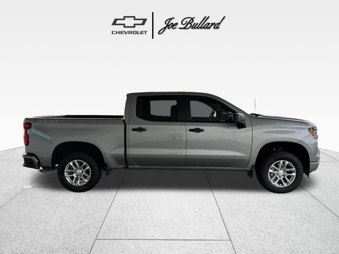 Used 2025 Chevrolet Silverado 1500 Custom image 7