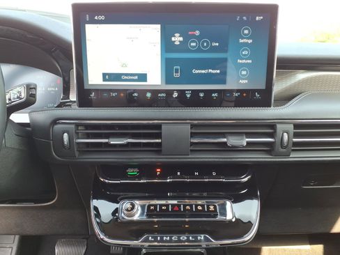 Used 2023 Lincoln Corsair Reserve w/ Jet Appearance Package image 20