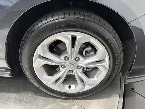 Certified 2025 Honda Accord LX image 12