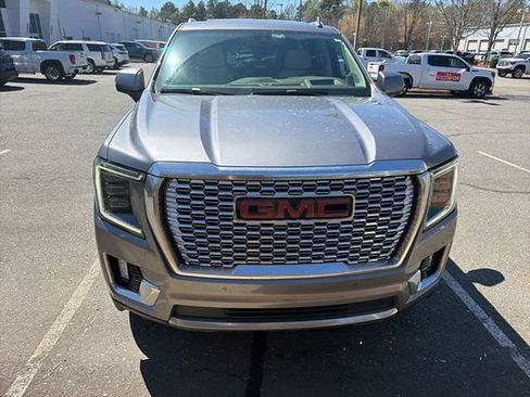 Used 2022 GMC Yukon Denali w/ Denali Ultimate Package image 2