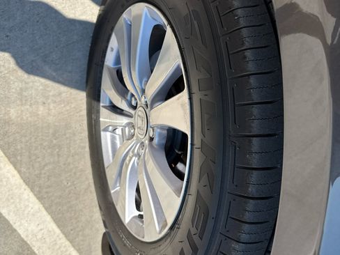 Used 2015 Honda Odyssey EX-L image 19