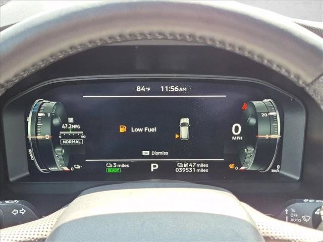 Used 2023 Mitsubishi Outlander SEL 40th Anniversary AWD/4WD image 11