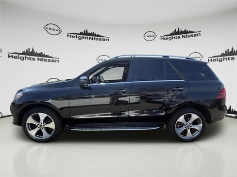 Used 2017 Mercedes-Benz GLE 350 4MATIC image 2