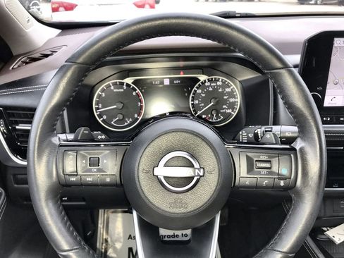 Used 2023 Nissan Rogue SL w/ SL Premium Package image 14