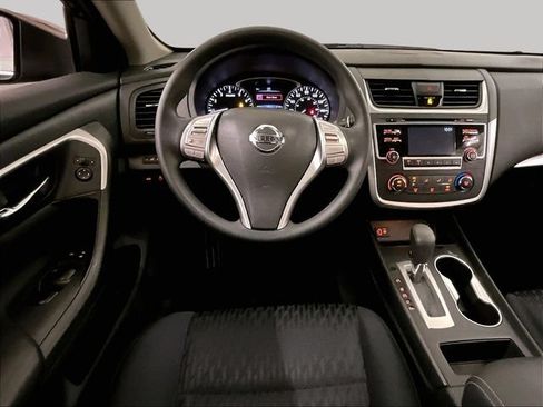 Used 2018 Nissan Altima 2.5 S w/ S Convenience Package FWD image 5