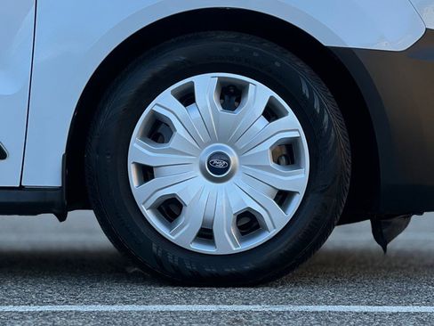 Used 2022 Ford Transit Connect XL image 40