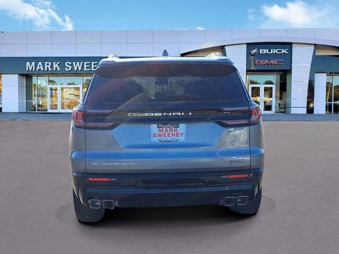 New 2026 GMC Acadia Denali Ultimate w/ LPO, Floor Liner Package image 30