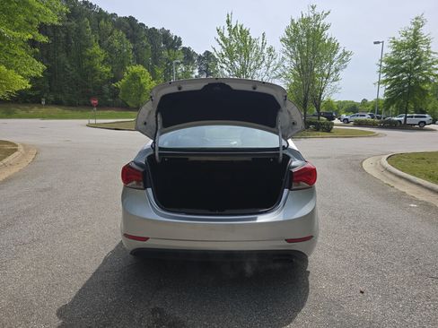 Used 2015 Hyundai Elantra Sport image 12