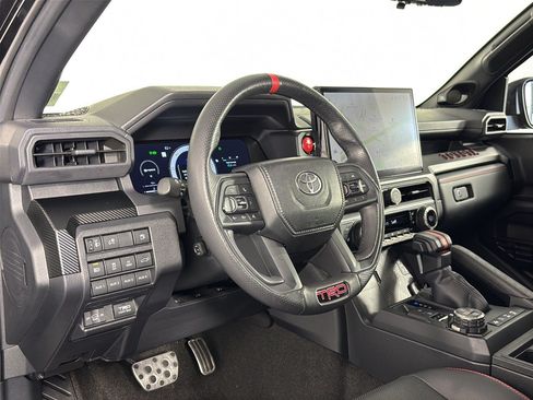 Used 2025 Toyota 4Runner TRD Pro AWD/4WD image 4