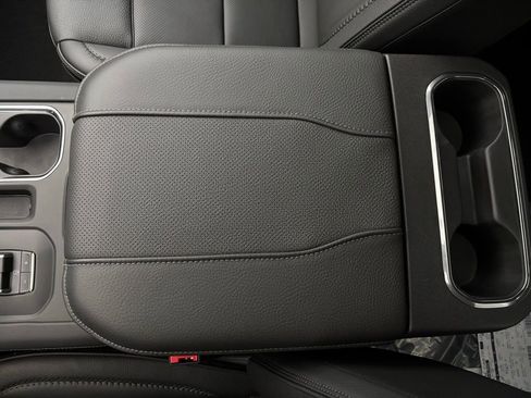 New 2026 GMC Sierra 1500 Denali w/ Denali Reserve Package image 34