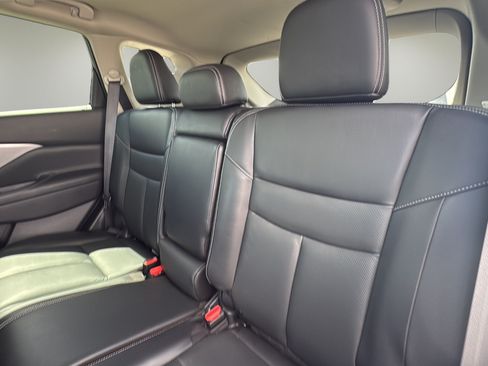 Used 2022 Nissan Murano SL w/ SL Moonroof Package FWD image 14