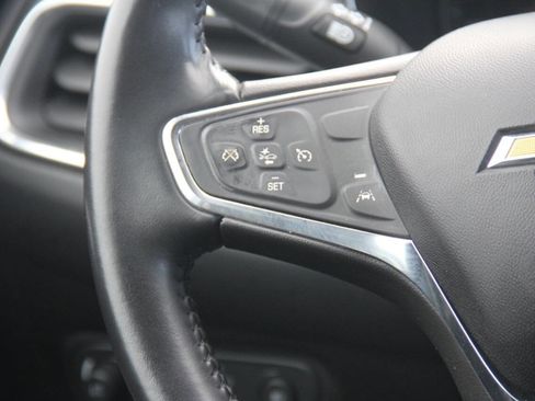 Used 2020 Chevrolet Equinox LT image 17