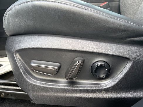 Used 2023 Toyota Crown XLE image 15