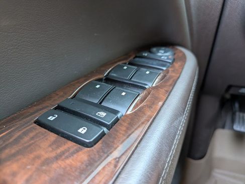 Used 2015 Buick Enclave Leather FWD image 25