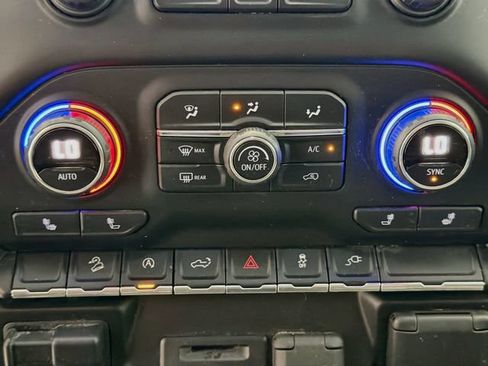 Certified 2019 Chevrolet Silverado 1500 LT w/ All-Star Edition AWD/4WD image 14