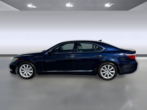 Used 2007 Lexus LS 460 image 2