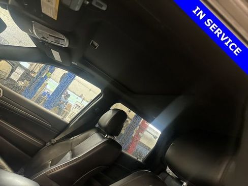 Used 2018 Jeep Grand Cherokee Limited image 8