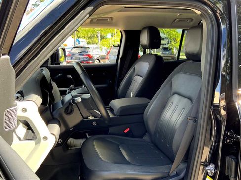 Used 2020 Land Rover Defender 110 S image 9