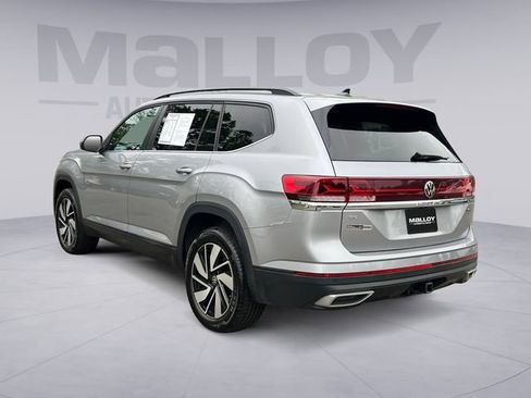 Used 2026 Volkswagen Atlas SE AWD/4WD image 3