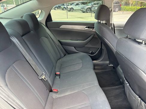 Used 2018 Hyundai Sonata SE FWD image 28