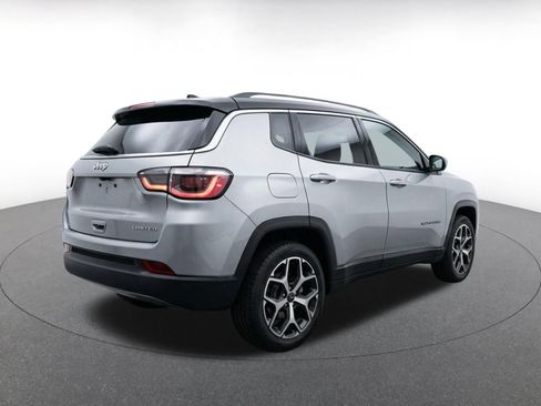Used 2025 Jeep Compass Limited AWD/4WD image 9