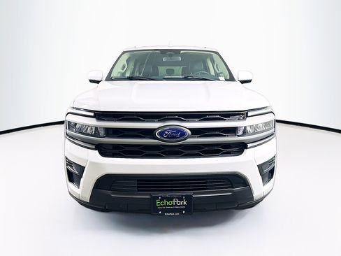 Used 2024 Ford Expedition Max XLT RWD image 2