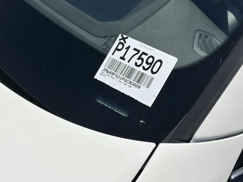 Used 2023 BMW M340i RWD image 34