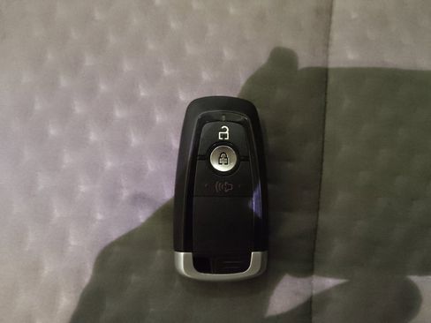 Used 2020 Ford Escape SE FWD image 32