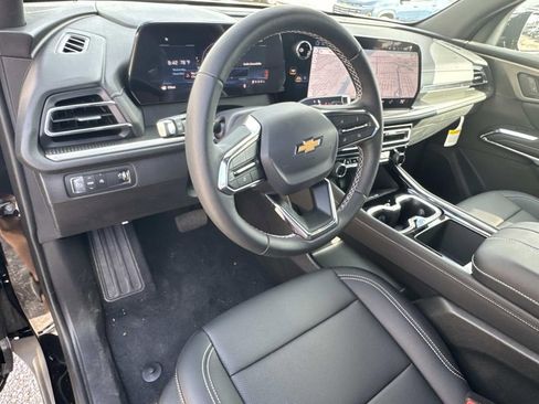 New 2026 Chevrolet Traverse LT w/ Driver Confidence Package image 17