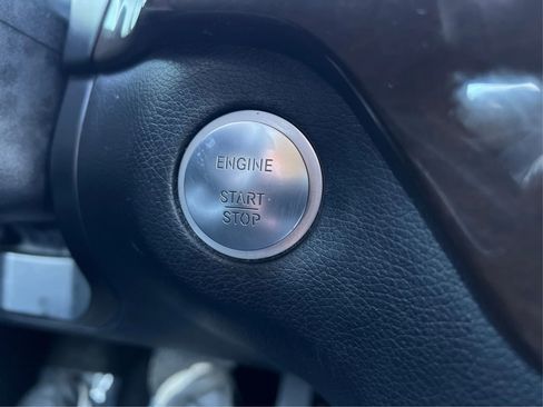 Used 2015 Mercedes-Benz ML 350 4MATIC image 32