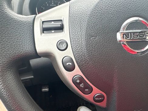 Used 2013 Nissan Rogue SV w/ Premium Pkg AWD/4WD image 16