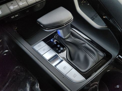 Used 2025 Hyundai Elantra SEL FWD image 20