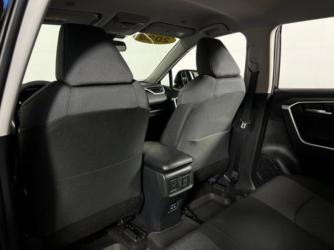 Certified 2025 Toyota RAV4 XLE AWD/4WD image 21