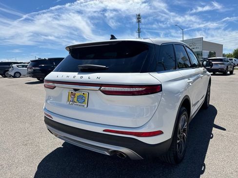 Used 2023 Lincoln Corsair AWD w/ Equipment Group 101A image 5