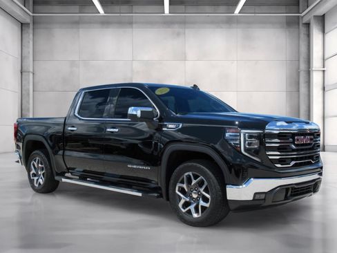 Used 2023 GMC Sierra 1500 SLT w/ SLT Premium Package AWD/4WD image 1