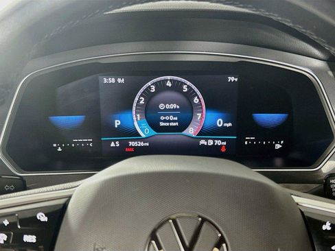 Certified 2022 Volkswagen Tiguan SE R-Line AWD/4WD image 12