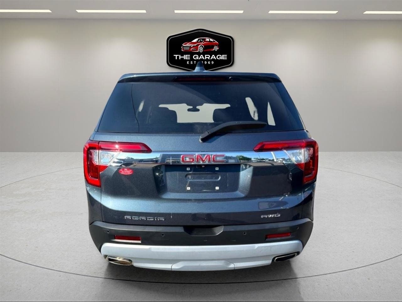 Used 2020 GMC Acadia SLE AWD/4WD image 5