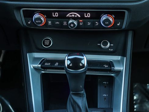 Used 2022 Audi Q3 2.0T Premium Plus w/ Premium Plus Package image 18