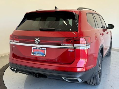 New 2025 Volkswagen Atlas SE image 4