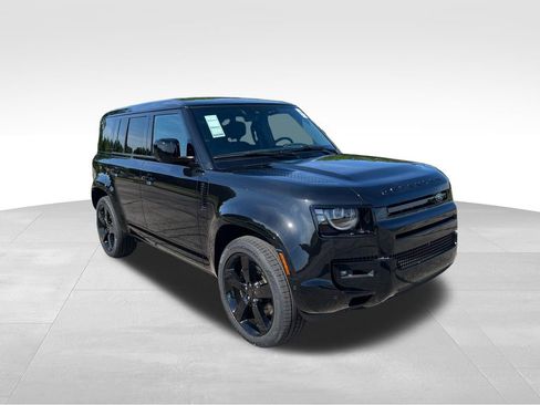 New 2026 Land Rover Defender 110 V8 AWD/4WD image 7